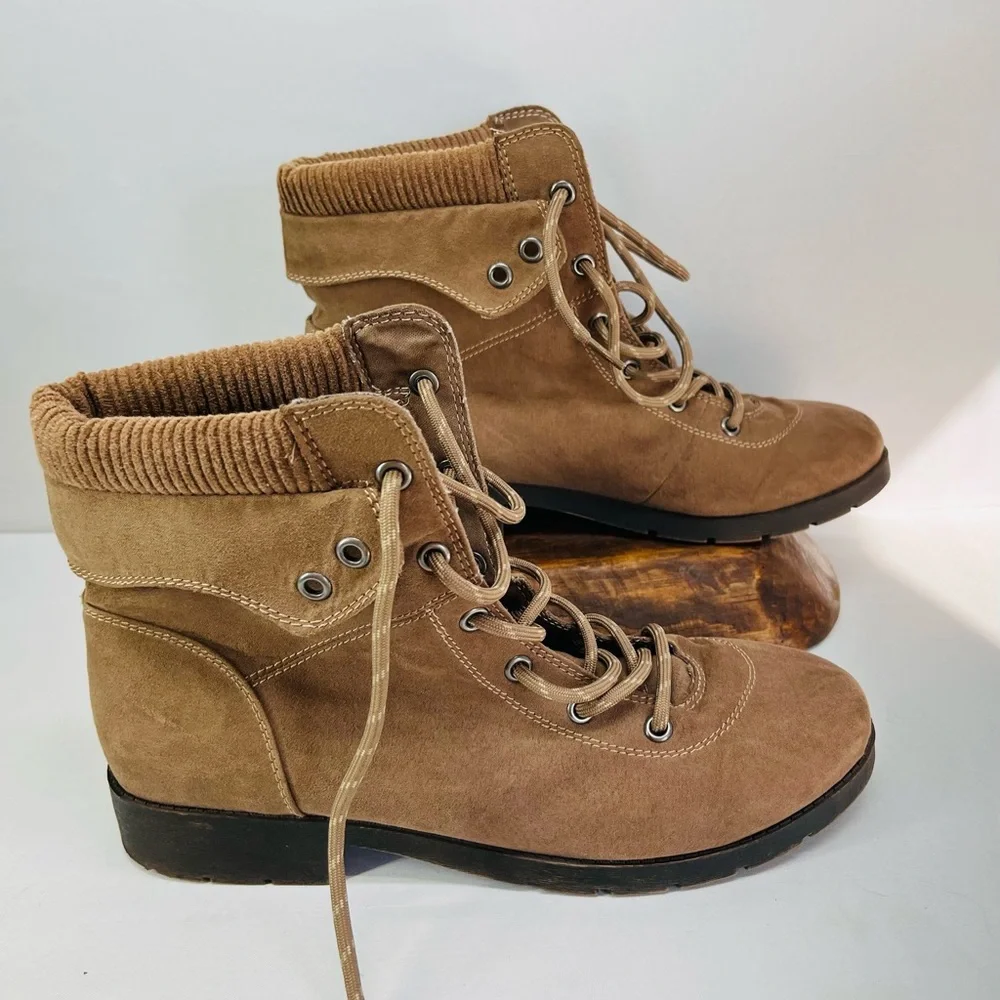 St. John's Bay‎ Tan Ankle Boots